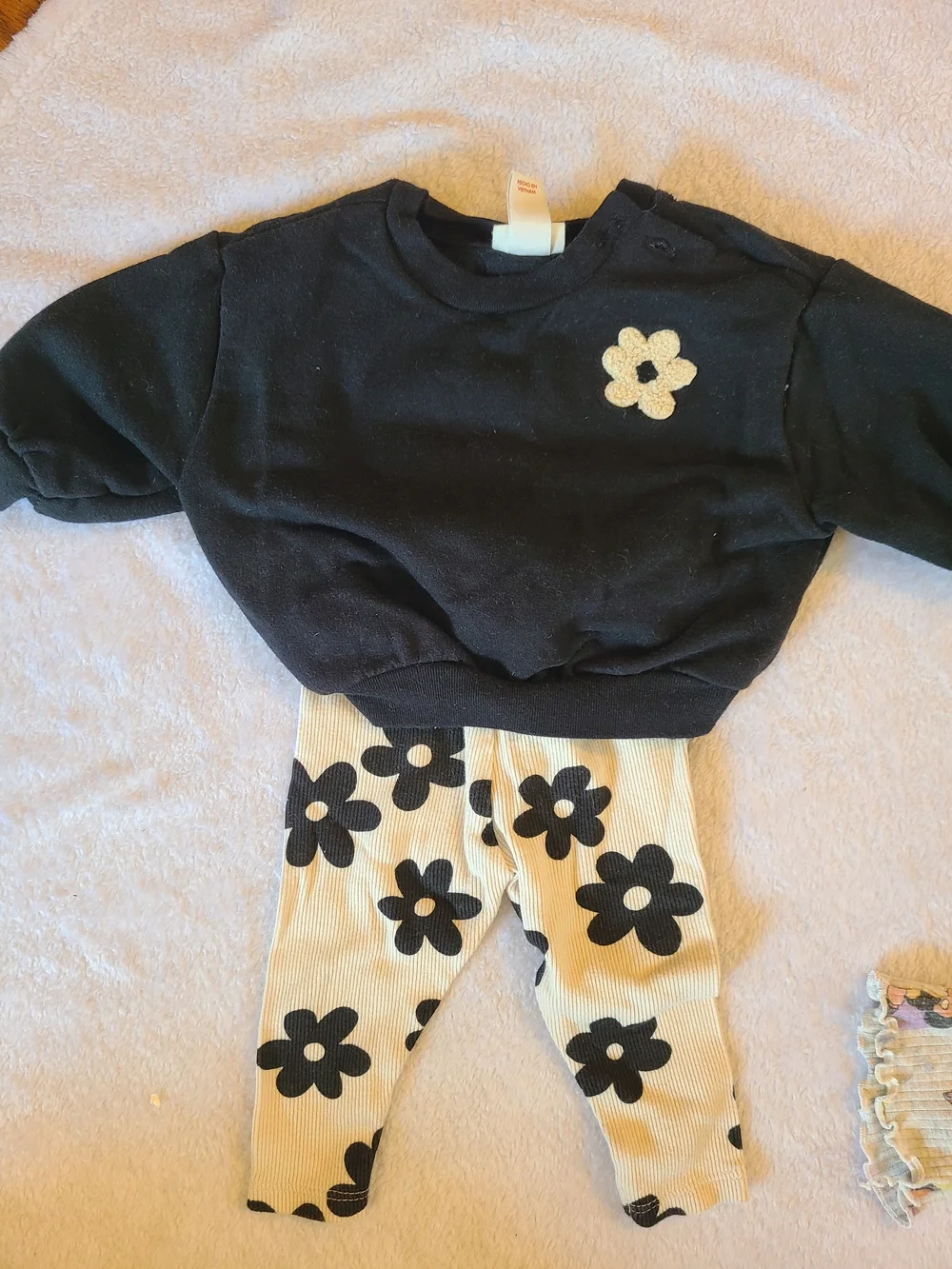 10 Baby Girl Outfits- 0-3 Months